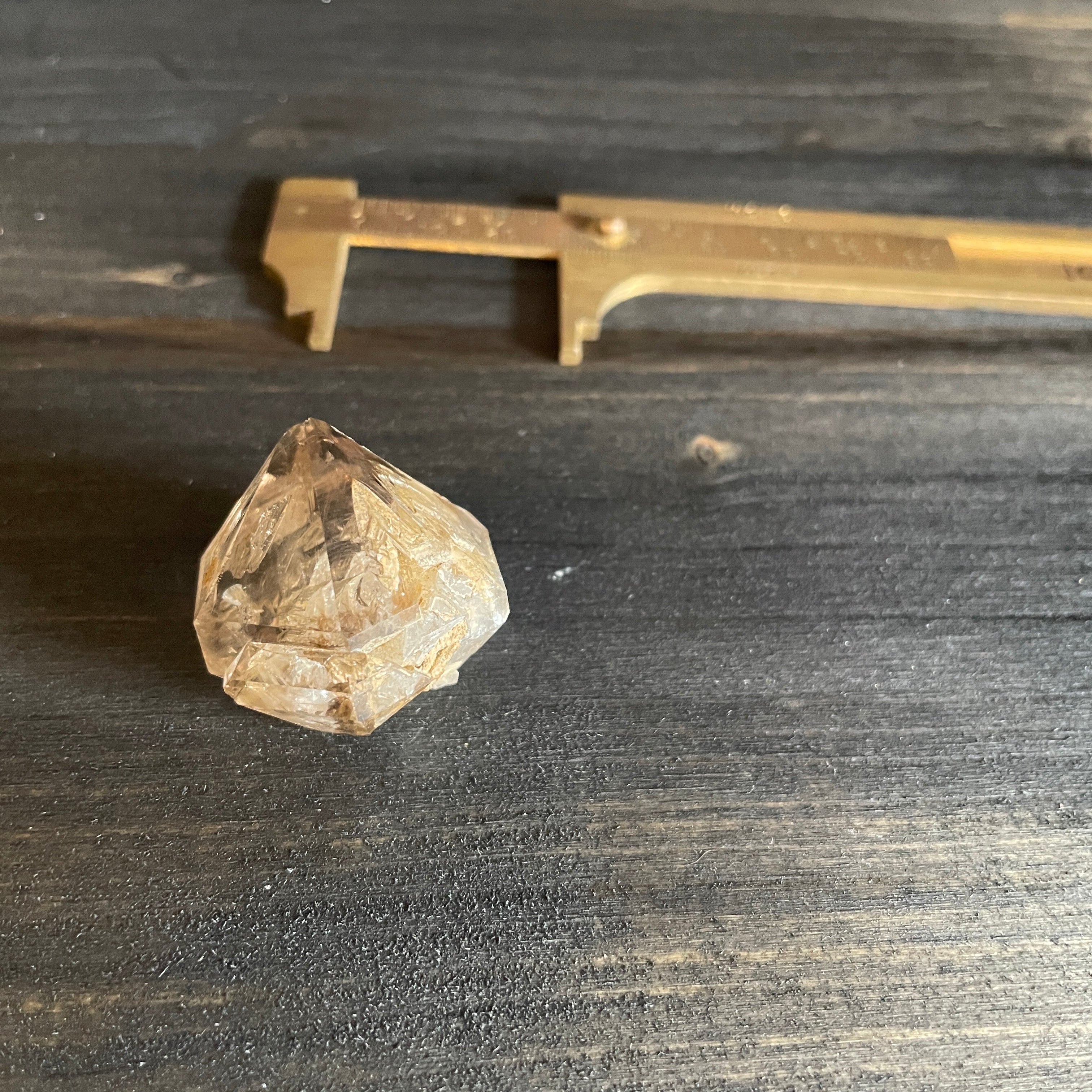 Seltener Diamant Fensterquarz – Der Spiegel der Dimensionen