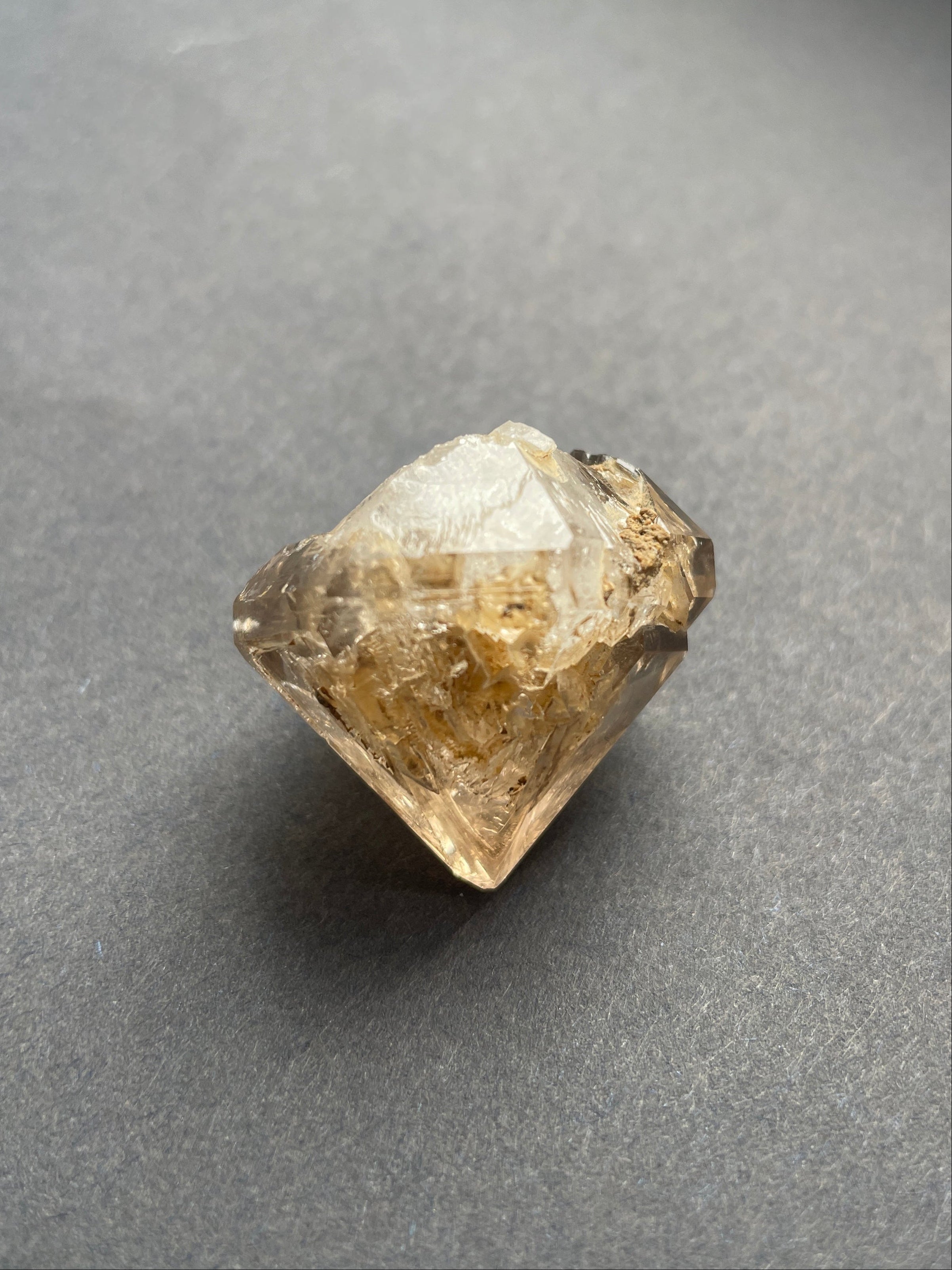 Seltener Diamant Fensterquarz – Der Spiegel der Dimensionen