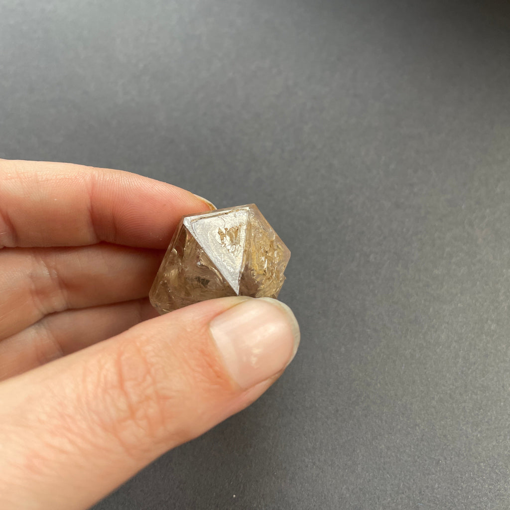 Seltener Diamant Fensterquarz – Der Spiegel der Dimensionen